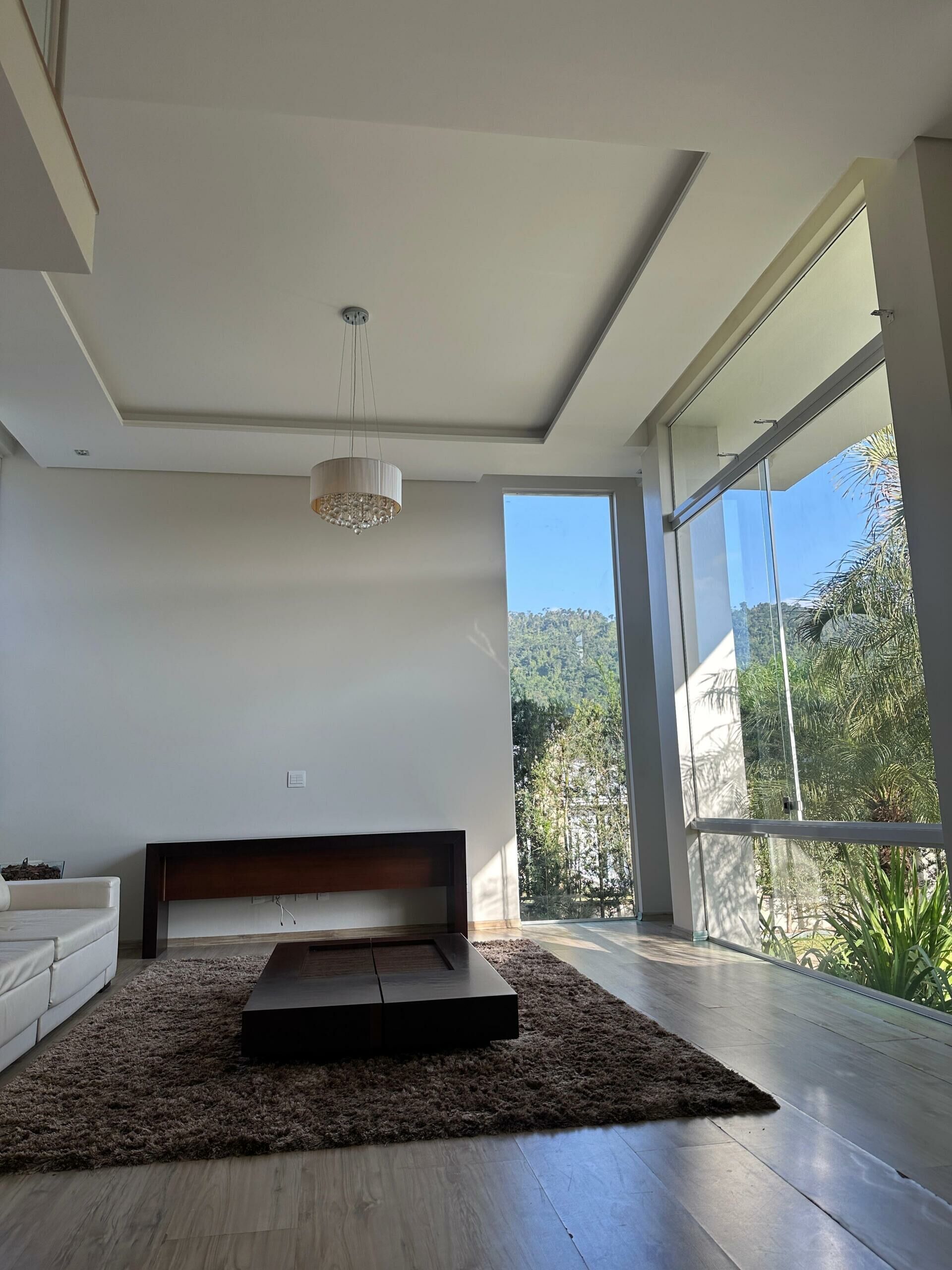 Imagem do Casa com piscina em condomínio Residencial  Fechado no bairro Jaraguá Esquerdo
